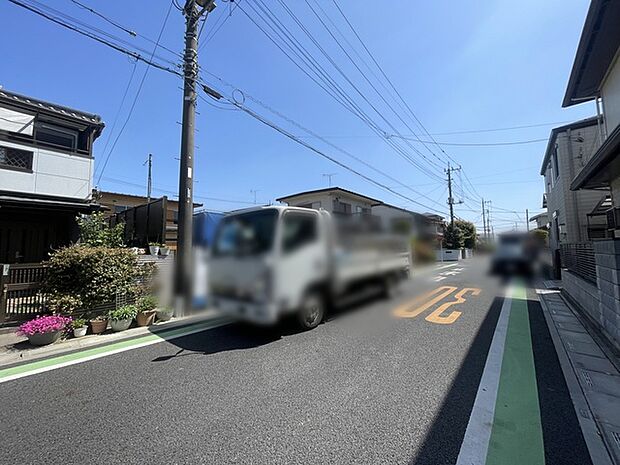 車の通りも少ない閑静な住宅地。子育てにも、第二の人生にも。 
