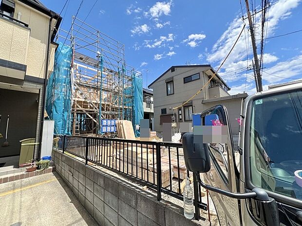 同じグレードで建てられた最寄りの完成物件を、参考にご覧になれます。