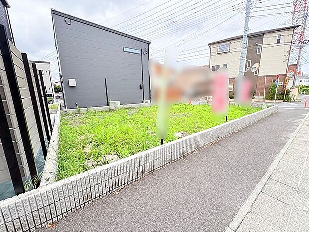 街の利便性と静かな環境が調和する、これからを描くための自由なキャンバスとなる場所です。