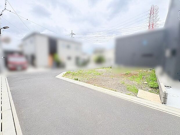 周辺環境との調和が取りやすく、これからの暮らしを自由に描き出せるゆとりある敷地です。