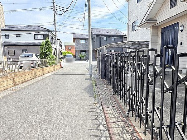 通行量の少ない前面道路