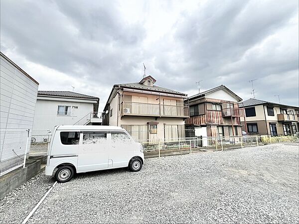広がる空の下、穏やかな日々が流れる住まい