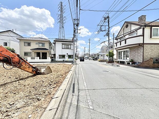 空と街並みが広がる、穏やかな日常の風景。
