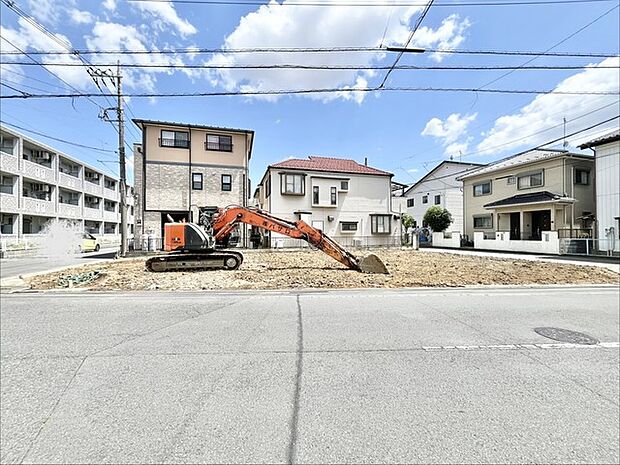 広々とした更地で、新しい暮らしが始まります。
