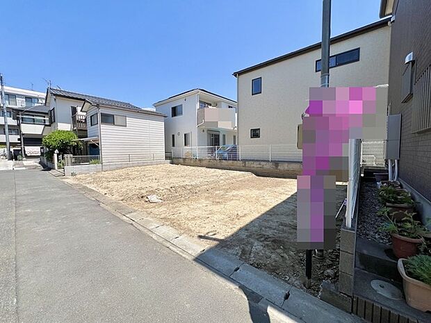 一ノ割駅徒歩10分の近さ。 忙しい朝が助かる立地、 暮らしにゆとりが生まれます。