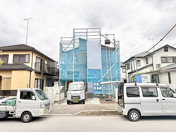 新しい暮らしへの期待を込めて、日々の準備が着々と進められている穏やかな住環境の風景です。