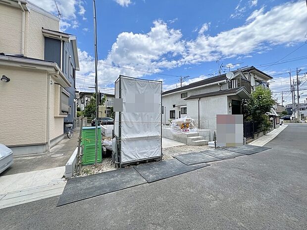同じグレードで建てられた最寄りの完成物件を、参考にご覧になれます。