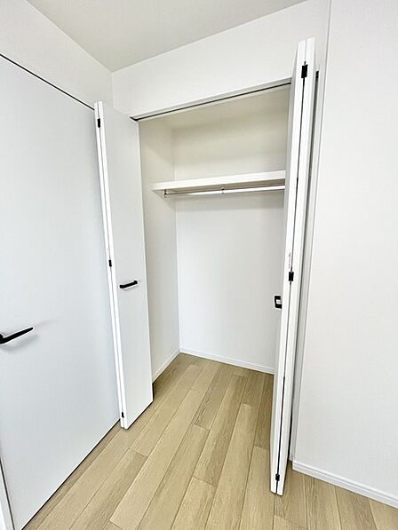 部屋ごとに設けた収納は、住みやすさへのこだわり。 