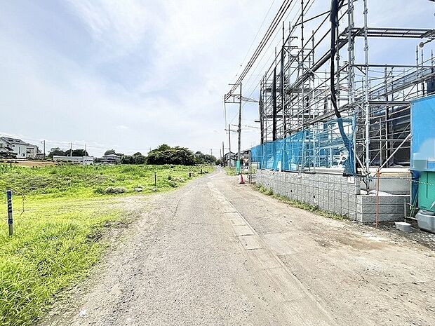 空が広く開放感のある、豊かな自然と穏やかな空気に包まれた閑静な住環境です。