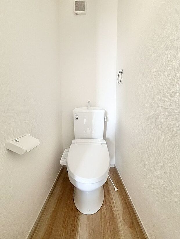 無駄のないシンプルな空間設計で、日々の暮らしに心地よいゆとりと清潔感をもたらします。