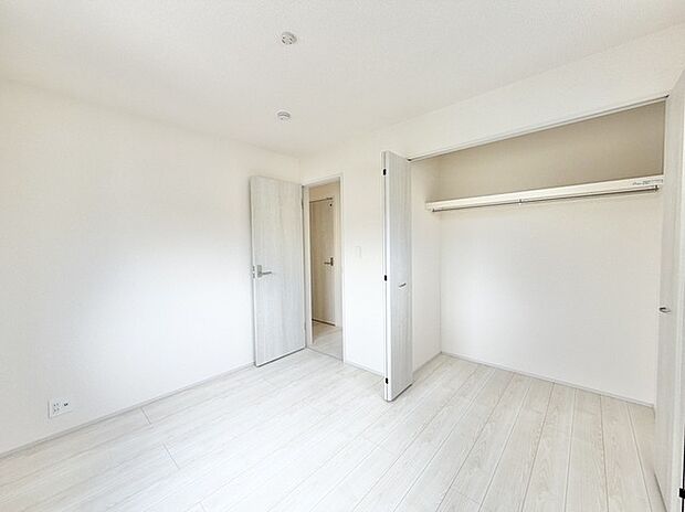 子供部屋には丁度良い洋室。