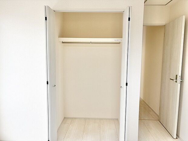 たっぷり収納で、お部屋の中はいつもキレイに片付きそうですね。