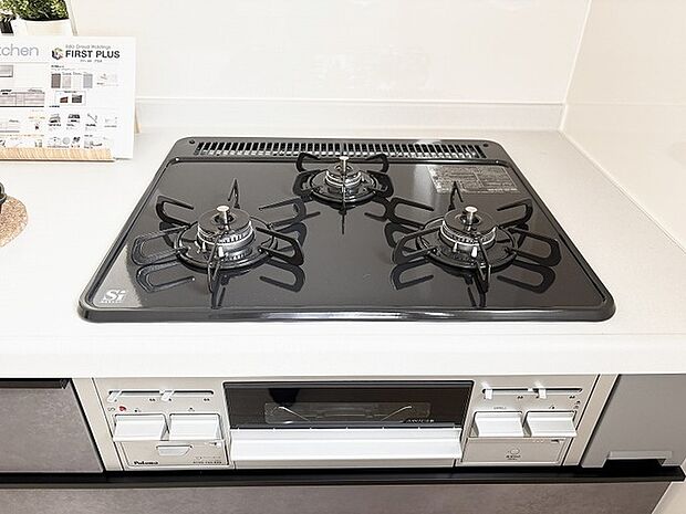 お手入れのしやすい洗練されたデザインが調理の時間を心地よく彩ります