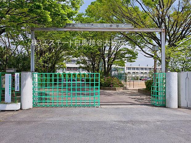 草加市立谷塚中学校(1200m)