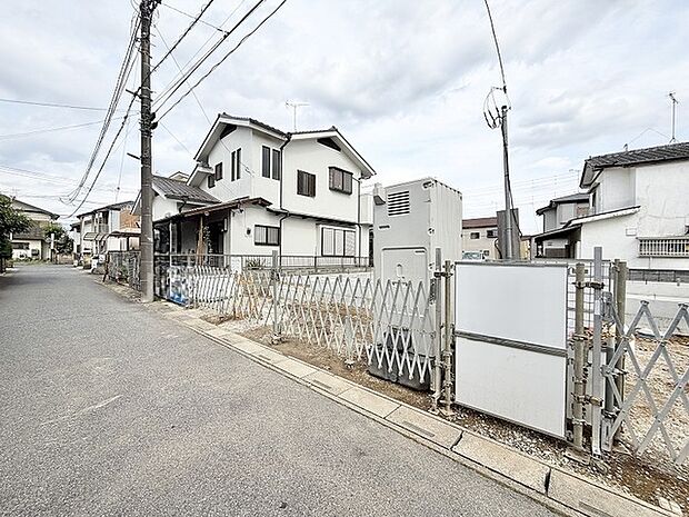 穏やかな時間が流れる住宅街の中で、ゆったりとした落ち着きを感じる住環境が整っています。