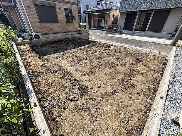 理想の住まいをゼロから描ける、落ち着いた住宅街に位置する整形地です。