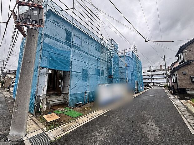 新しい暮らしに向けた準備が進む、穏やかな街並みに馴染む静かな住環境です。