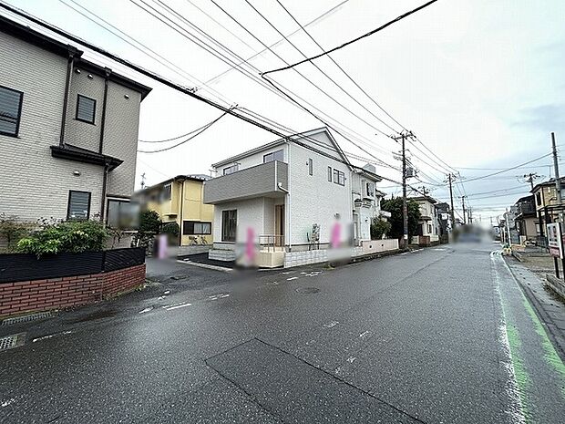 閑静な住宅街に佇むすっきりと洗練された外観が心地よい暮らしを予感させます
