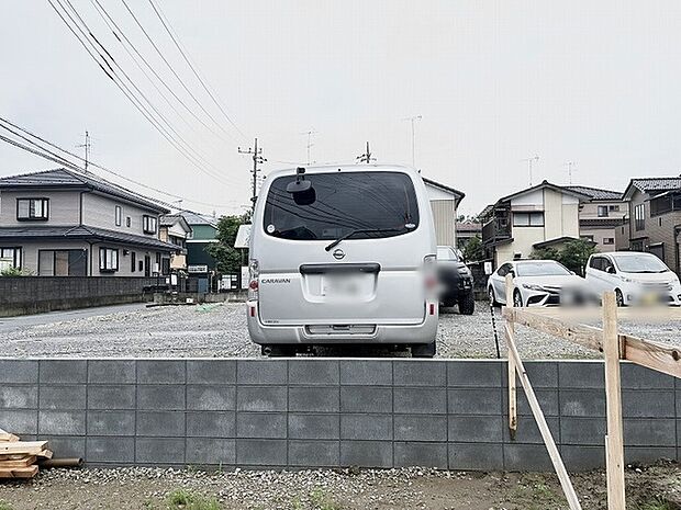 閑静な住宅街の中に位置し、日々の生活の拠点として落ち着いた時間をお過ごしいただける環境です。
