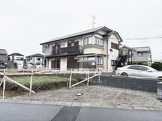 周辺環境と調和する穏やかな佇まいが、日々の暮らしに心地よい安らぎをもたらしてくれる住環境です。