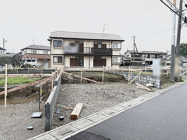 穏やかな街並みに溶け込む、将来の暮らしを描き出すゆとりある区画です。