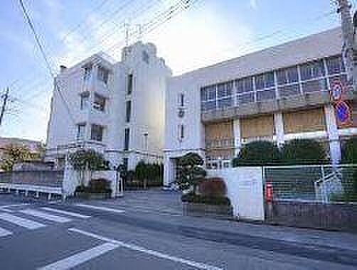 川口市立朝日西小学校（450m）