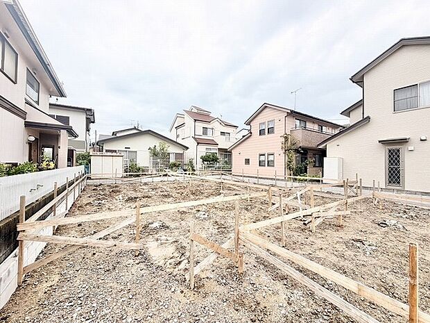 周囲の環境と調和しながら、理想の暮らしを描くための新しい基盤となる敷地です。