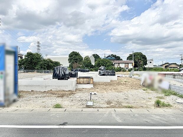 これからの暮らしの礎となる、静かで落ち着いた広がりを感じさせる用地です。
