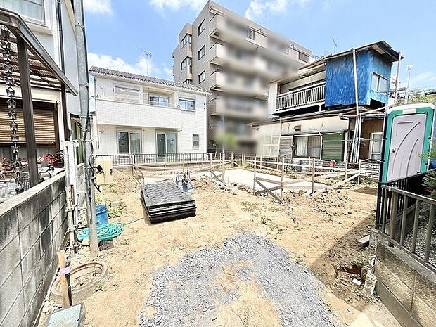 これからの暮らしを自由に描き出せる、開放感に満ちたゆとりある敷地です。