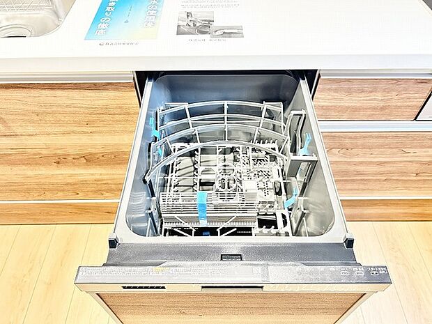 日々の家事時間を心地よく整えてくれる機能的な設備仕様が調う空間