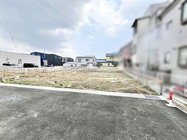 理想の住まいをゼロから描き出す、ゆとりある広さを備えた開放的な区画です。