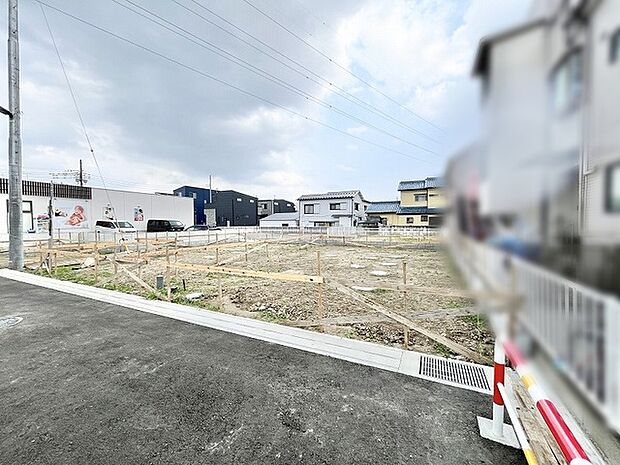 落ち着いた住宅街に位置し、理想の住まいをゼロから描き出すための広々とした可能性が広がっています。