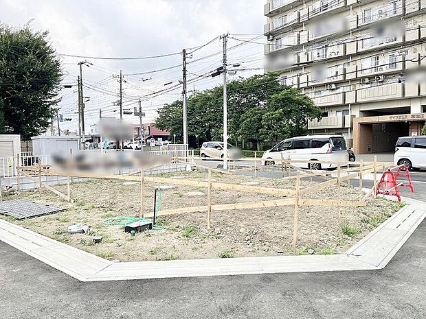 穏やかな街並みに溶け込む、将来の暮らしを描きやすい整った区画です。