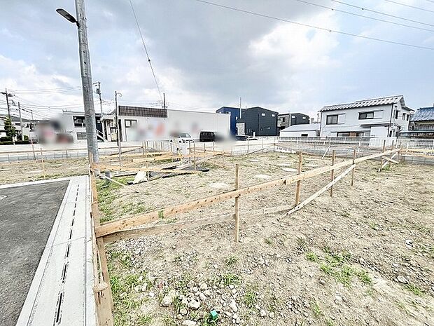 新しい暮らしの始まりを感じさせる、整地された落ち着きのある住環境が整っています。