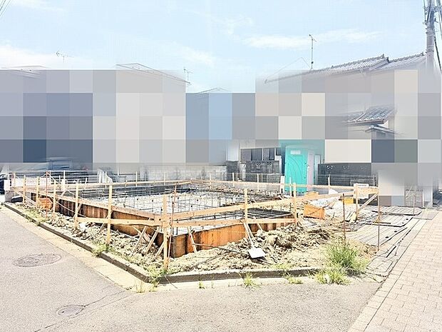 これから始まる日々の暮らしに向け、丁寧な基礎工事が進められている現場の様子です。