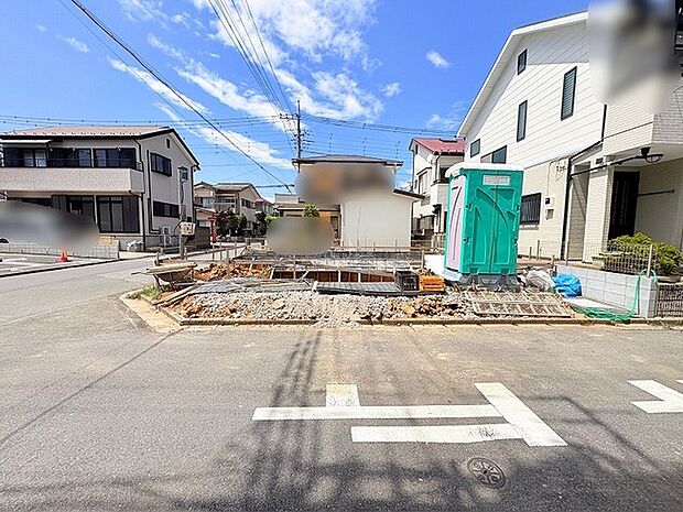 新しい生活の基盤を築くための、ゆとりある敷地の可能性が広がっています。