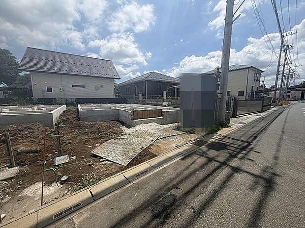 閑静な住宅街の一角に広がる、これからの暮らしを自由に描くことのできる新たな拠点です。