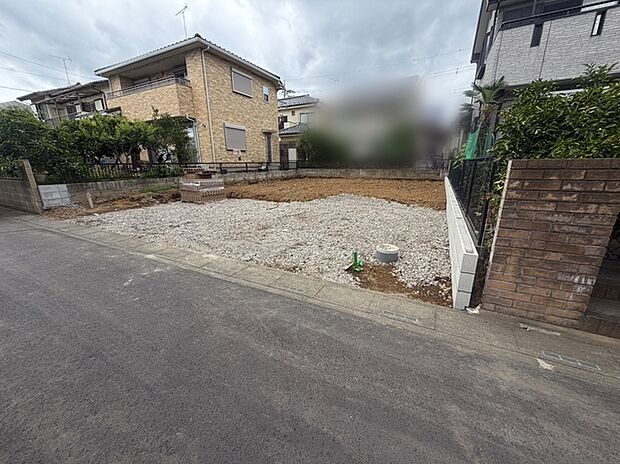 同じグレードで建てられた最寄りの完成物件を、参考にご覧になれます。