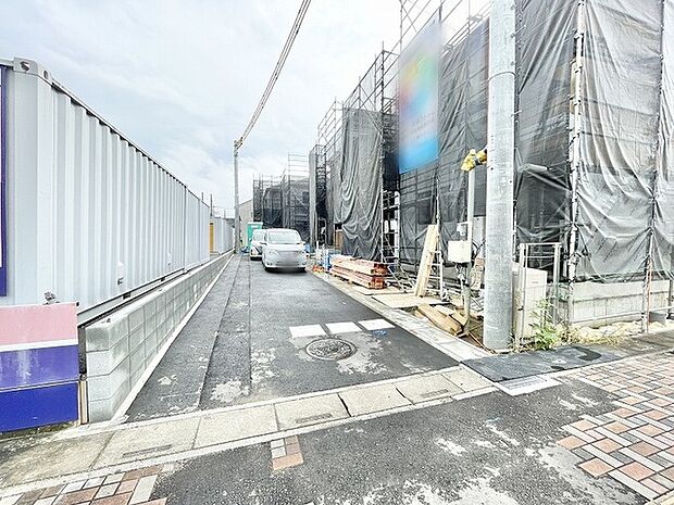 整然と区画された空間が広がり、これからの新しい暮らしへの期待が高まる落ち着いた風景