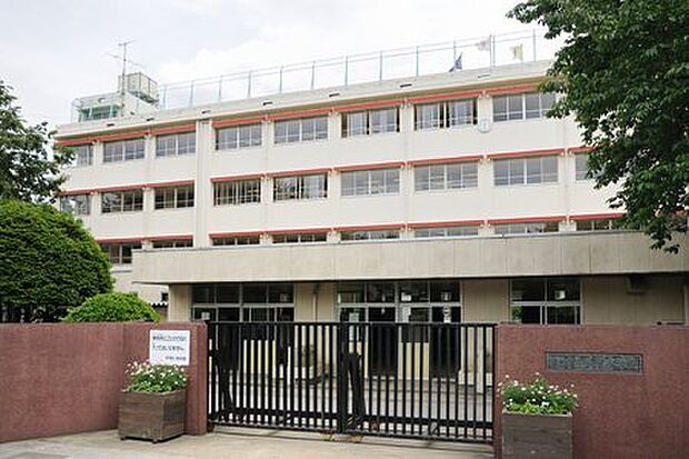 川口市立戸塚小学校(400m)