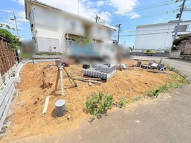 これからの暮らしを自由に描き出せる、整えられた素地が広がる穏やかな環境です。