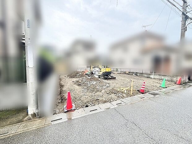 新しい暮らしの基点として、これからの可能性が広がるフラットな敷地です。