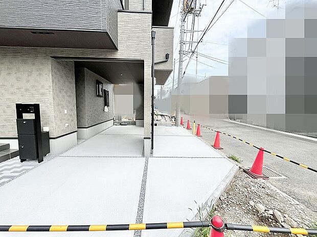 すっきりと整えられた外観は、日々の暮らしに静かな調和とゆとりをもたらしてくれます。
