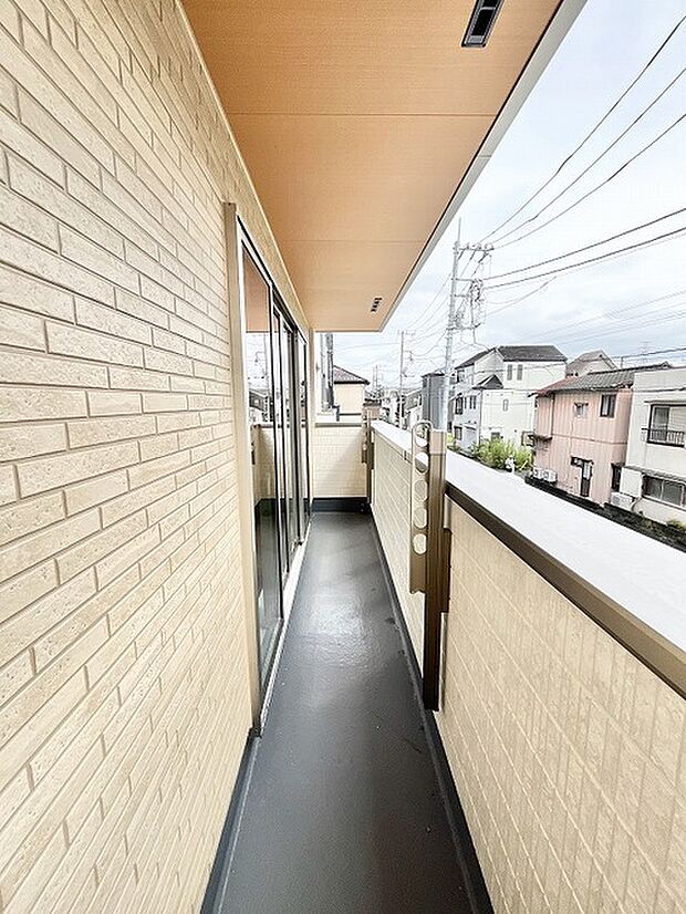 心地よい風が通り抜けるゆとりある空間が日常に開放感をもたらします