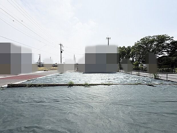 空が開けて見通しがよく、日々の暮らしの舞台として落ち着きを感じさせる整った環境です。