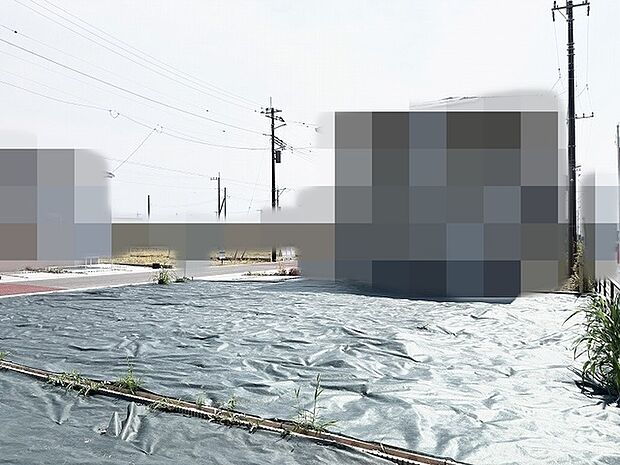 空が大きく広がり、これから始まる新しい暮らしの可能性を感じさせる開放的な空間が広がっています。