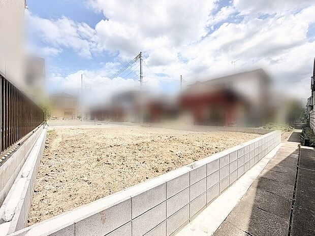 空を広く見渡せる開放的な環境で、これからの暮らしを自由に描くことのできる心地よい場所です。