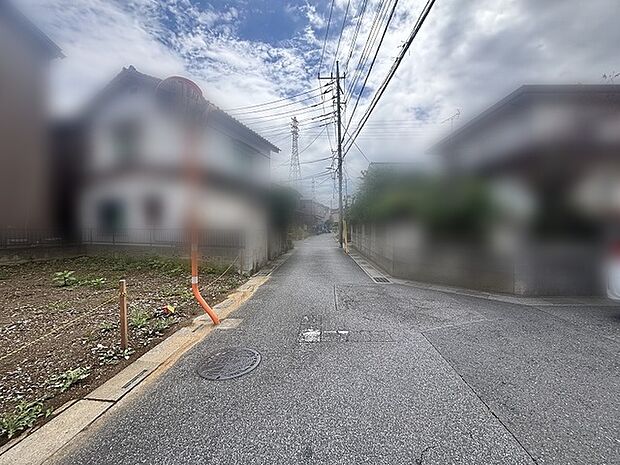 穏やかな時間が流れる落ち着いた住宅街で、日々の暮らしに静かな安らぎをもたらしてくれる住環境です。