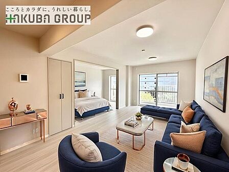 ご家族みんながゆったりくつろげる広々リビング。 本画像はCGで作成しており、実際に現地に家具は置かれておりません。また、価格に家具は含まれておりません。