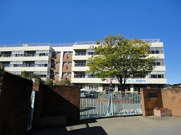 川口市立神根中学校(1300m)
